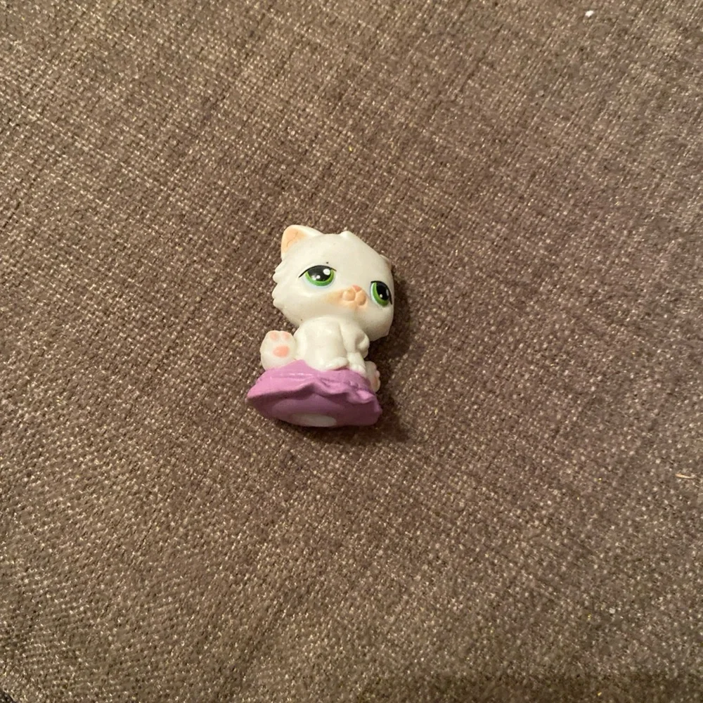 Littlest Pet Shop Persian Cat & Brown Boxer Pencil Toppers